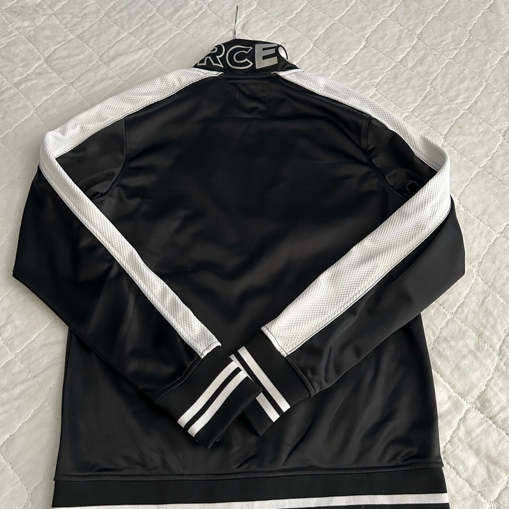 FREE COPPERFIT GLOVES/MARC ECKO CUT & SEW JACKET - Picture 2 of 10